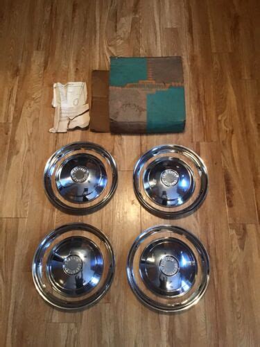 Chevrolet Corvair Hubcaps And Trim Rings 1960 1961 Oem Nos Chevy 60 61 Ebay