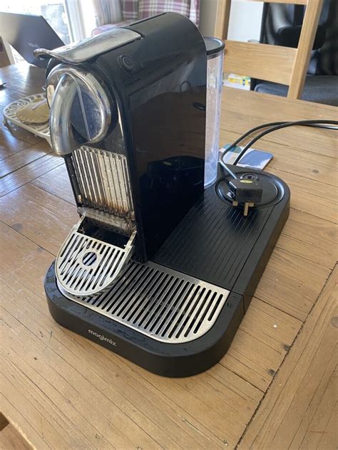 Nespresso Magimix Citiz Milk Capsule Coffee Machine Limousine Black