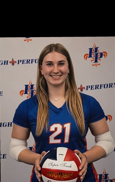 Leah Stephens Nerinx Hall Prep Dig