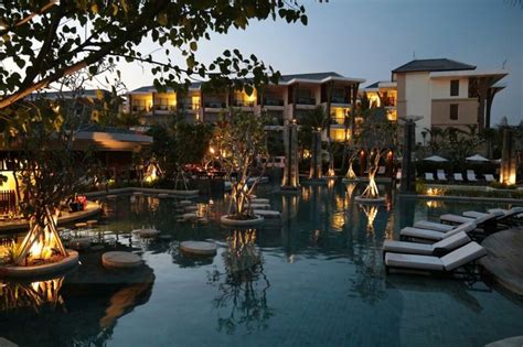 The Pool At Sofitel Bali Nusa Dua Is Too Inviting Even During The Evenings