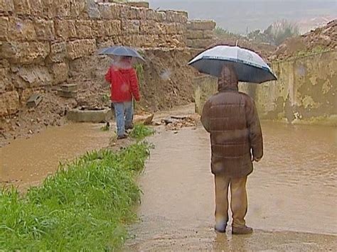 Mau Tempo Madeira Em Alerta Amarelo Tvi