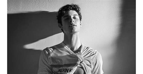 Shawn Mendes na Calvin Klein cantor está mais sexy do que nunca