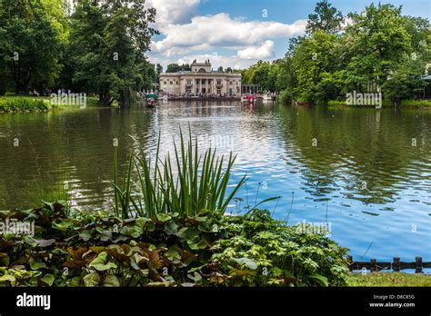 Park Lazienkowski Hi Res Stock Photography And Images Alamy