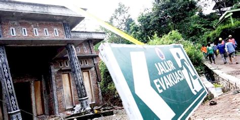 12 Rumah Warga Di Jombang Rusak Berat Akibat Tanah Bergerak