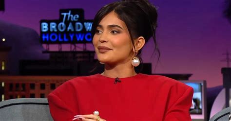 Kylie Jenner Says She S Not Ready To Share Son S New