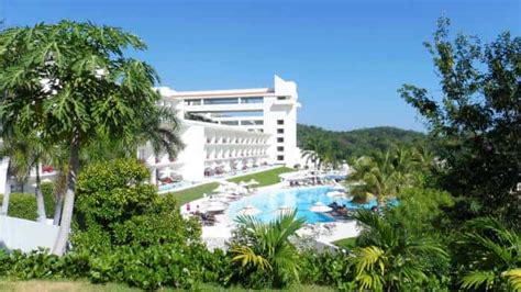 Review Of Secrets Huatulco Resort And Spa Beach Preferred Club