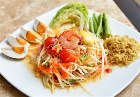 Premium Photo Papaya Salad Som Tum Thai Food