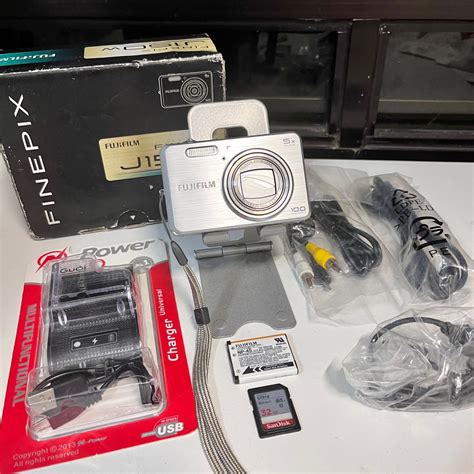 Fujifilm Finepix J150W Digital Camera Digicam READ DESCRIPTION