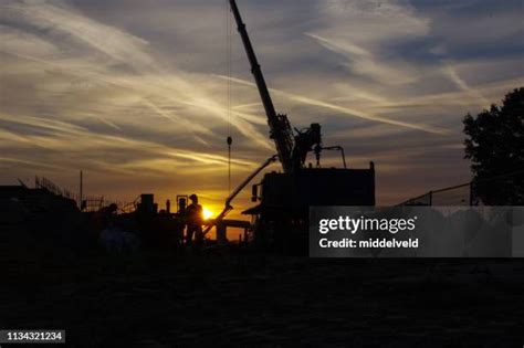 295 Concrete Truck Silhouette Stock Photos, High-Res Pictures, and Images - Getty Images