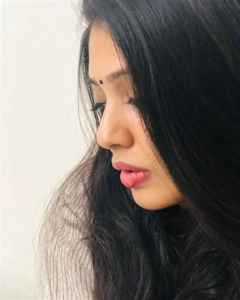 Veena Nandakumar Hot And Bold Photos Will Blow Your Mind Away Click In Kerala