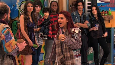 ariana grande on victorious