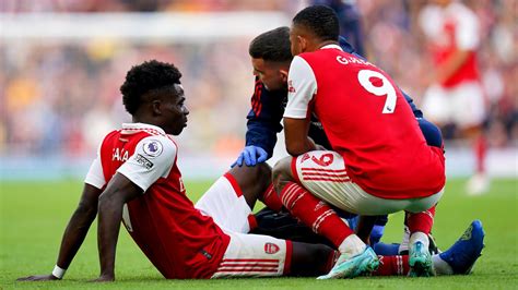 Bukayo Saka Injured Ankle During Arsenals Win Over Nottingham Forest