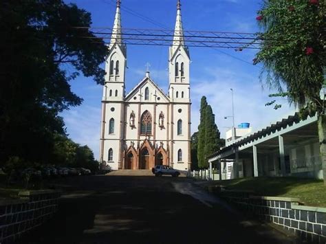 Igreja Matriz Da Sagrada Fam Lia Cerro Largo Rs