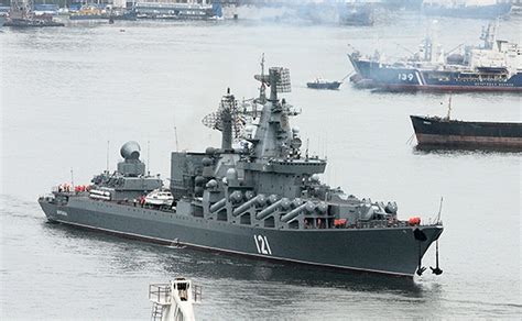 BlackSeaNews | Крейсер "Москва" отремонтируют в Севастополе / Фото