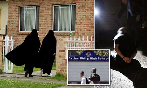 Sydney Police Storm Houses After Curtis Cheng S Shooting Death At Parramatta Police Hq Daily