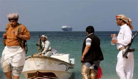 Los bombardeos no disuaden a unos hutíes que vuelven a atacar en el mar