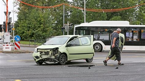 Unfall Talstraße zwei Verletzte und Stau Radio Zwickau