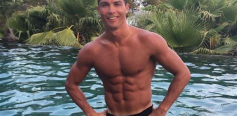 Ronaldo ne peut même plus se baigner tranquille