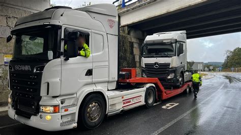 Interceptan En Palas De Rei A Un Camionero Sin Carn Con La Itv