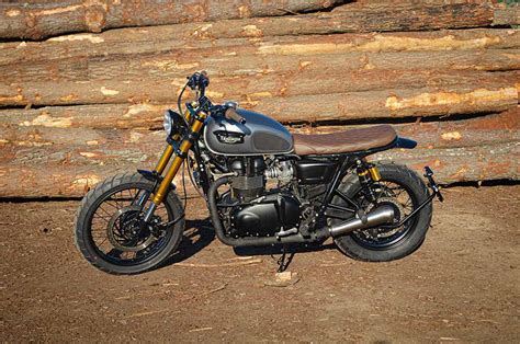 Triumph Brat Style Motorcycle Lord Drake Kustoms