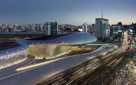 Dongdaemun Design Plaza - Exterior at Night - modlar.com