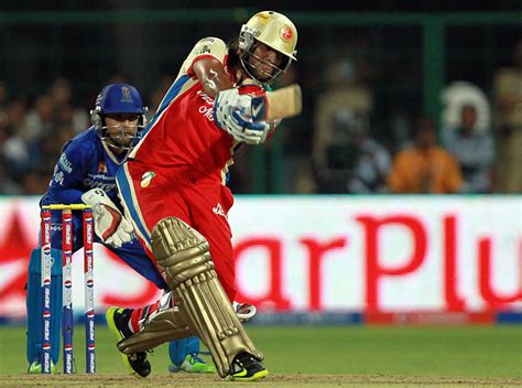 Saurabh Tiwary goes over the top | ESPNcricinfo.com