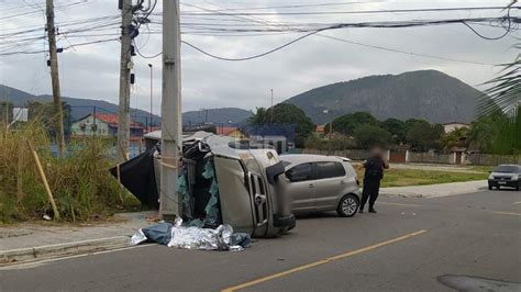 Grave Acidente Entre Dois Ve Culos Deixa Tr S Feridos E Um Homem Morto