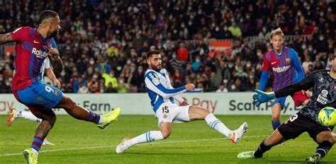 Liga J14 Le FC Barcelone remporte le derby pour la première de Xavi