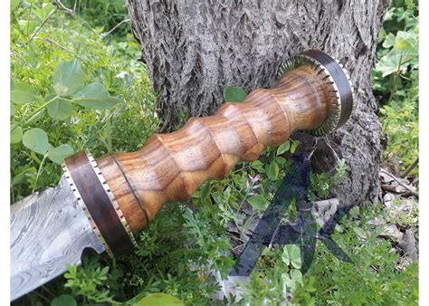 DAMASCUS STEEL ROMAN GLADIOLUS SWORD - AK Industry