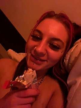 Lyshxxx Naked Stripping On Cam For Live Sex Video Chat CamStripper