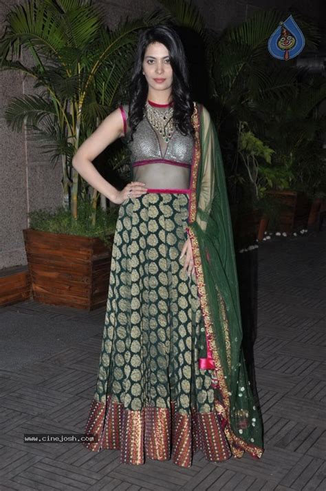 Ankita Shorey At Gitanjali Irfw 2012 Photo 15 Of 51