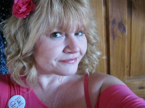 Halespaddy From Weymouth Is A Local Granny Looking For Casual Sex