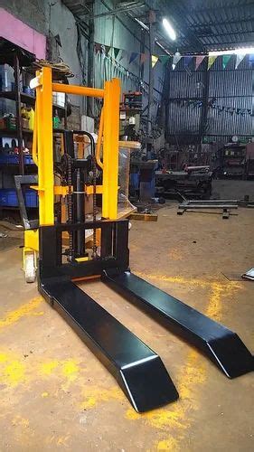 Hp Hi Power Semi Stacker For Industrial Purposes Dc At Rs In