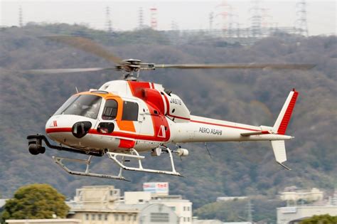 朝日航洋 Aerospatiale AS355 Ecureuil 2 TwinStar JA6718 八尾空港 航空フォト by TA27