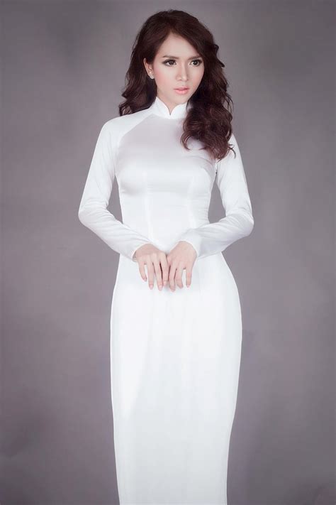 Đứng hình trước vẻ nón g bỏn g sexy hết cỡ của hot girl chuyển giới Trần Đoàn Titanic Nơi