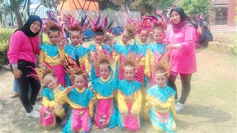 Lomba Tari Kreasi Daerah Nusantara Tingkat Nasional Di Tmii Sd Negeri