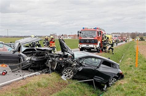 Update Zum Crash Auf Der S Bei Mittweida Personen Schwer Verletzt