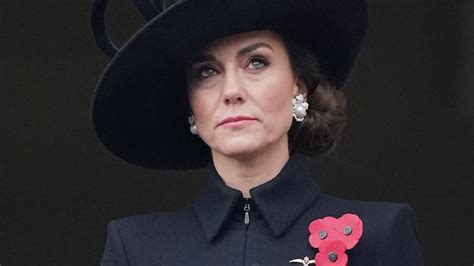 Why Kate Middleton Always Wears Three Poppies For Remembrance Sunday