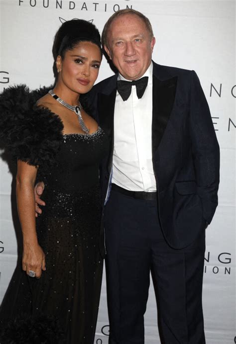 Salma Hayek Et Fran Ois Pinault Amoureux Elle Ose Une Robe Fluo Un