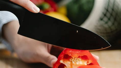 Are Ceramic Knives Good? (Everything You Need To Know)