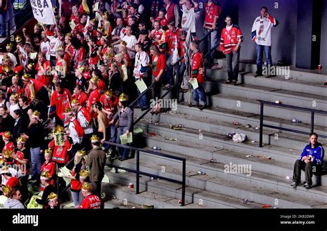 Hockeyfans Hi Res Stock Photography And Images Alamy