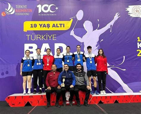 Erzincanl Sporcular T Rkiye Badminton Ampiyonas Nda Ba Ar Kazand