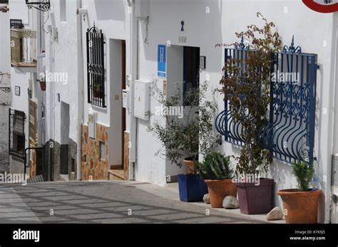 Una Calle En El Pueblo De Mojácar Almería España Fotografía De Stock