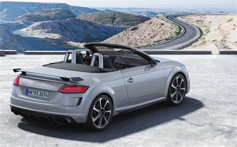 Audi TT RS e TT RS Roadster 2020 fotos e especificações