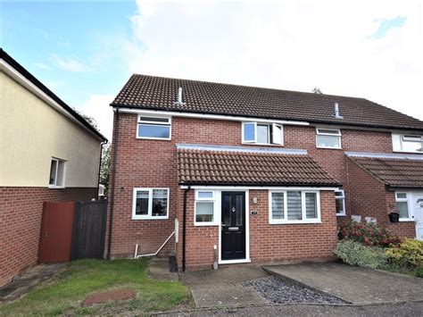 3 Bed Semi Detached House For Sale In Longleaf Drive Braintree Cm7