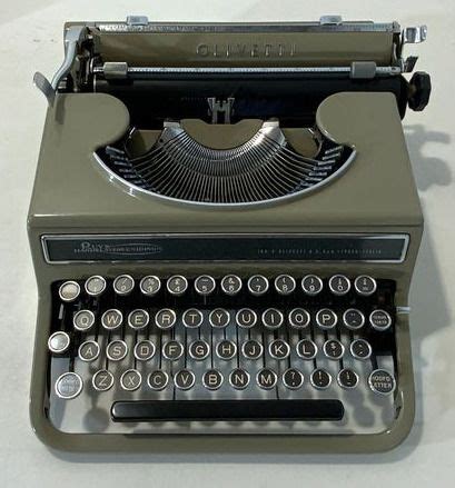 Olivetti Studio 42 Macchina Da Scrivere Con Custodia Catawiki