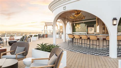 Nate Berkus Designs Panoramic Sunset Bar For Luxury Cruise Ship