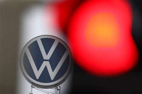 Vw Will Drei Deutsche Werke Schlie En Betriebsrat Bloomberg