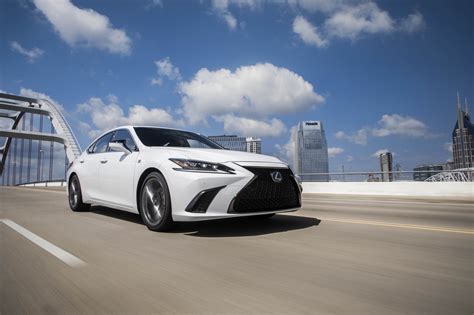 Photo Gallery The 2019 Lexus Es 350 F Sport In Ultrasonic Blue And Ultra