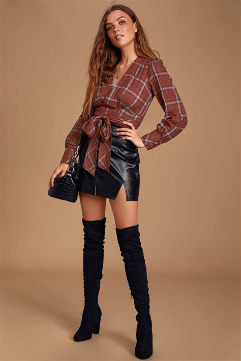 Fallbrook Red Plaid Long Sleeve Cropped Top Long Sleeve Crop Top